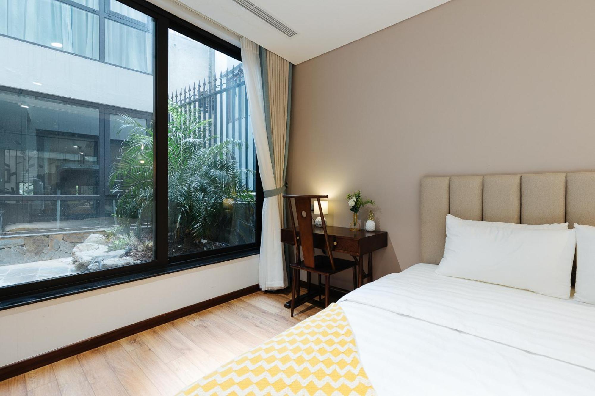 Margaery Boutique Apartment & Skyon9 Rooftop Bar Hanoi Exterior photo