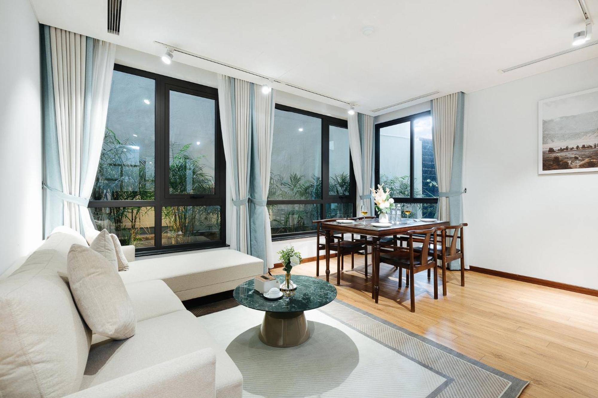 Margaery Boutique Apartment & Skyon9 Rooftop Bar Hanoi Exterior photo